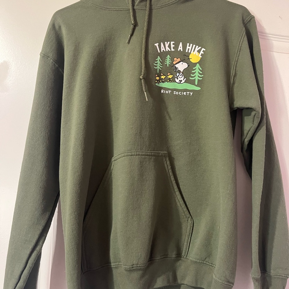 Riot Society "Take A Hike" Green Snoopy Hoodie Size Small